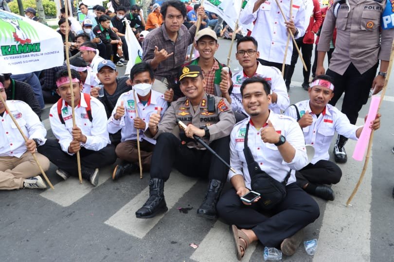 Jokowi Minta ASEAN Tangani Masalah Muslim Rohingya di Rakhine State