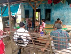 Babinsa Koramil 12/LP Ajak Warga Huta Godang Bangkitkan Semangat Marsialap Ari ‘Gotong Royong’