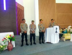 Kapolres Pakpak Bharat Di Dampingi Waka Polres Dan PJU Laksanakan Kegiatan Minggu Kasih.