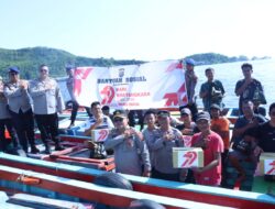 Polres Sibolga Berbagi Dalam Rangka Hari Bhayangkara Ke-79 Tahun 2025