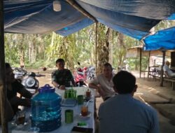 Bati Komsos Koramil 12/LP Komsos dan Patroli Kawasan Hutan di Kelurahan Langga Payung
