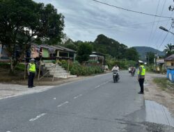 Bantu Aktivitas Warga Masyarakat Polres Pakpak Bharat Peduli Dengan Melaksanakan Strong Point.