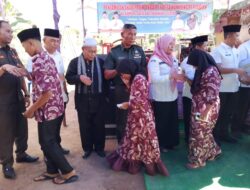 Danramil 10/Tanjung Medan Menghadirin Acara Penjamuan Anak Yatim Akbar Se-Desa Kampung Perlabian.
