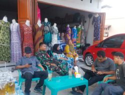 Koramil 12/LP Komsos di Toko Pakaian Milik Warga, Sampaikan Pesan Kamtibmas dan Kesehatan