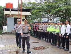 Kapolres Pakpak Bharat Pimpin Apel Gelar Pasukan Ops ” Patuh Toba 2025 ” Ciptakan Masyarakat Tertib Berlalu Lintas.