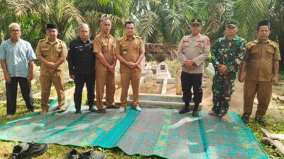 Menyambut Hut Kabupaten, Koramil 05/BD Menghadiri Ziarah di Makam Pejuang Pemekaran