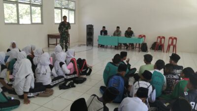 Bati Komsos Koramil 12/LP Berikan Materi Wawasan Kebangsaan dan PBB
