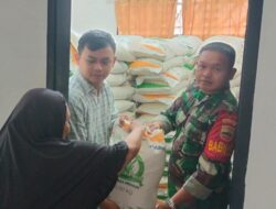 Pastikan Bantuan Tepat Sasaran, Serda M.Parlaungan Babinsa Koramil 07/AKB Hadir di Desa Silumajang Labura