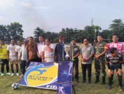 Batituud Wakili Danramil 07/AKB Pembukaan Acara Turnamen Mini Soccer BPD CUP I di Dusun PT. Binanga Desa Kampung Pajak