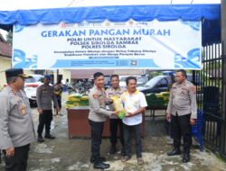 Masyarakat Antusias Datangi Gerai Gerakan Pangan Murah Polres Sibolga