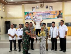 Babinsa Koramil 07/AKB Dampingi Penyaluran Bantuan Langsung Tunai (BLTDD) Desa Pulo Jantan Kecamatan NA-IX-X