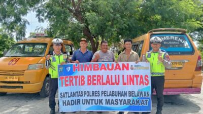 Sat Lantas Polres Pelabuhan Belawan Sosialisasi Tertib Lalu Lintas ke Supir Angkot