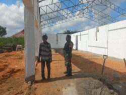 Babinsa Koramil 08/RP Laksanakan Pengawasan Pembangunan KDKMP di Padang Bulan
