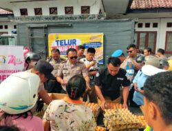 Polres Pakpak Bharat Gelar Pasar Murah Kebutuhan Pokok Dengan Harga Terjangkau.