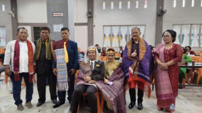 Maruli Siahaan Hadiri Pernikahan Yohanes-Osmicha, Titip Pesan untuk Bangun Keluarga Harmonis
