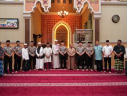 Sholat Subuh Bersama Masyarakat, Kapolda Sumut Ajak Perkuat Persatuan dan Perangi Narkoba