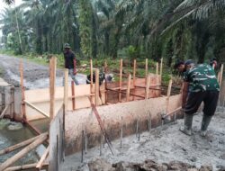 Kodim 0203/LKT Bangun Jembatan Beton di Kuala Langkat, Progres Capai 10 Persen