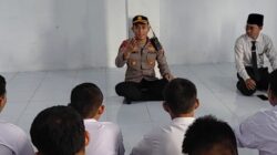 Kapolsek Hamparan Perak Ajak Santri Jauhi Tawuran
