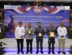 KRI Bung Karno-369 Kawal Distribusi Rupiah ke Wilayah 3T