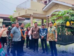 Wali Kota Medan Didampingi Kadis SDABMBK Khairul Azmi Tinjau Pemasangan Pipa Air Bersih di Griya Kencana, Progres Capai 85 Persen